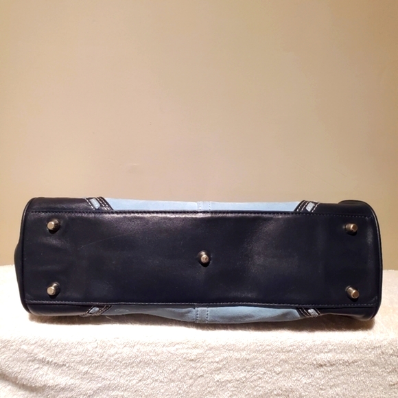 Coach Hampton Satchel - Picture 4 of 12